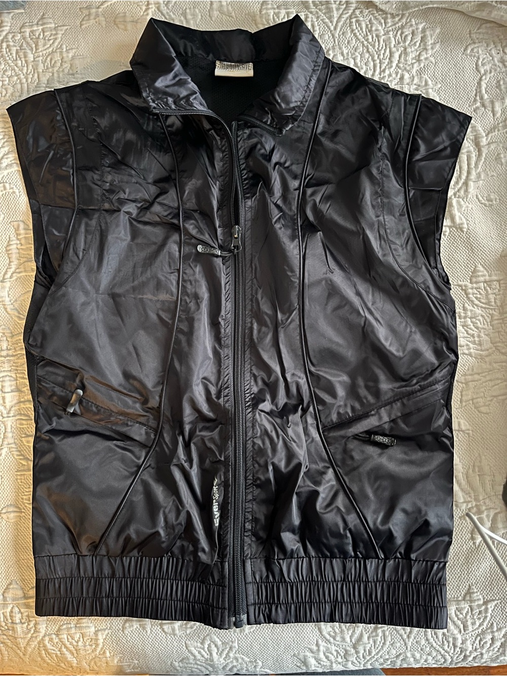 Everlast Black Sleeveless Zip Vest